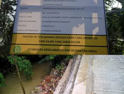 Diduga Dikerjakan Asal Jadi, DPT pada Jalan Cimandala-Sukaraja (OAS) Terancam Jebol