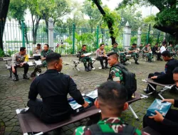 Kapolri dan Panglima TNI Apresiasi Pengamanan Pemilu dengan Makan Siang Bersama Personel