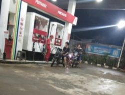 Diduga Ada Kerjasama Oknum dengan Pengendara Motor di SPBU Jalan Raya Bojonggede