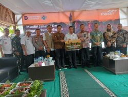 Wamendes Sambangi Desa Jasinga, Kades Bangga Jadi Tuan Rumah Program Sorgum Mandiri