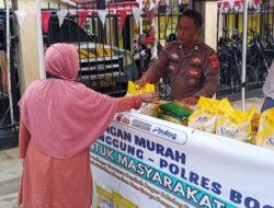 Polsek Nanggung Gelar Gerakan Pangan Murah (GPM), 304 Pak Beras Habis Diserbu Masyarakat