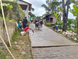 Warga Malasari Bangun Jalan Rusak Secara Swadaya di Tengah Ketidakjelasan Status Kepemilikan