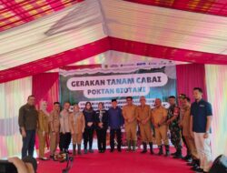 Kelompok Tani Lembayung Jadi Tuan Rumah Gerakan Tanam Cabai di Jasinga