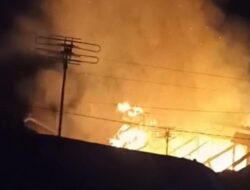 Diduga Konsleting Listrik, Tiga Rumah Warga di Desa Purasari Leuwiliang Terbakar