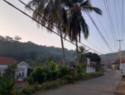 Kabel Listrik Tegangan Tinggi Menjuntai di Pangradin, Warga Waswas: Jangan Tunggu Ada Korban