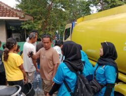 Kemarau Belum Surut, KNPI Jasinga dan Yayasan Selendang Anak Bangsa Salurkan 8.000 Liter Air Bersih untuk Warga